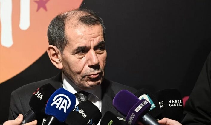 Dursun Özbek: “Kimse Galatasaray’ı transfer masasında zor durumda bırakamaz, 1 kuruş aşağı olmaz”