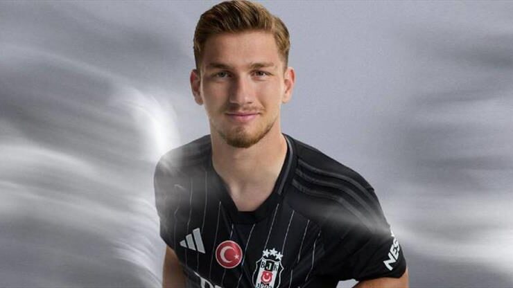 Beşiktaş, Genç Yeteneği Semih Kılıçsoy’a 9 Numaralı Formayı Verdi