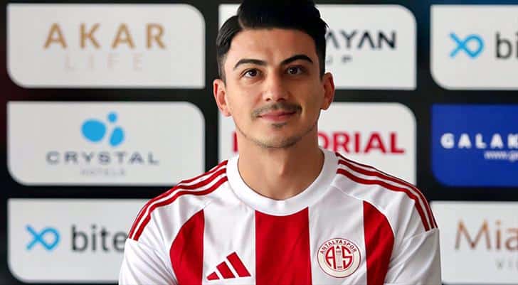 Bitexen Antalyaspor, Soner Dikmen’i Kadrosuna Kattı