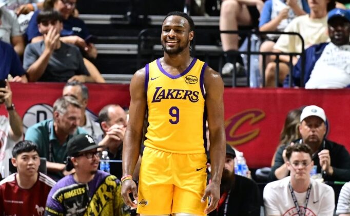 Bronny James, Lakers’ın G-League Takımında Oynamaya Açık