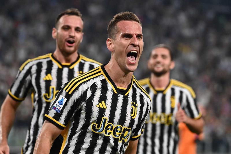 Fenerbahçe Forvet Arayışında: Juventuslu Milik Gündemde