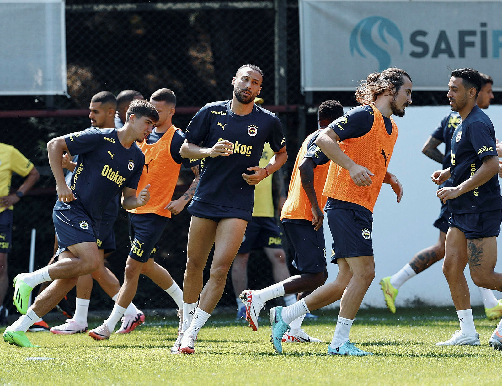 Fenerbahçe Transfer Çalışmalarında Hız Kesmiyor!