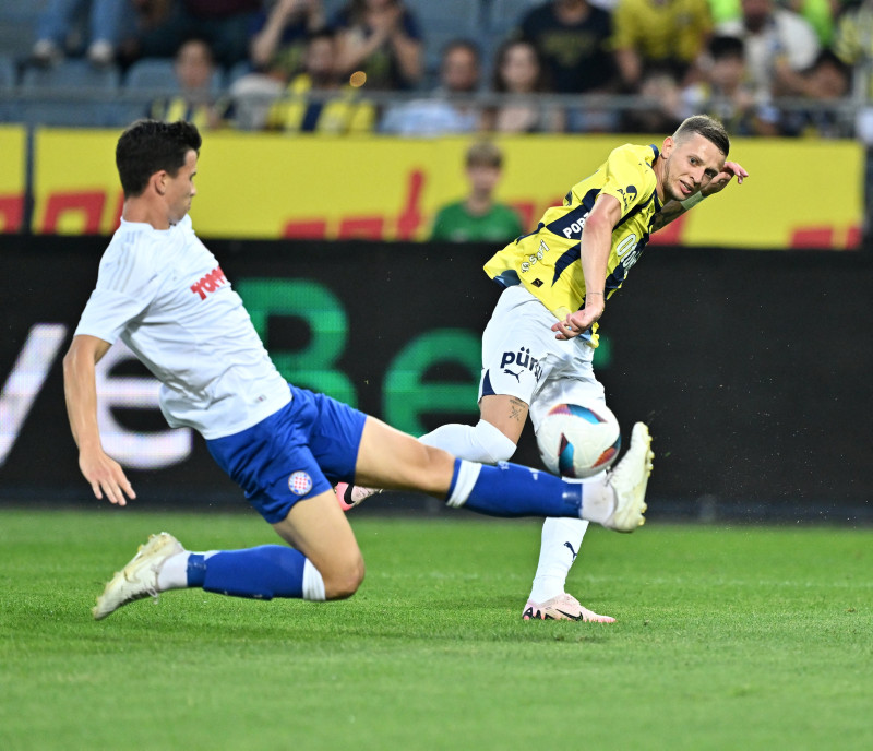 Fenerbahçe'nin Parlayan Yıldızı Sebastian Szymanski, Tottenham'un Gündeminde!