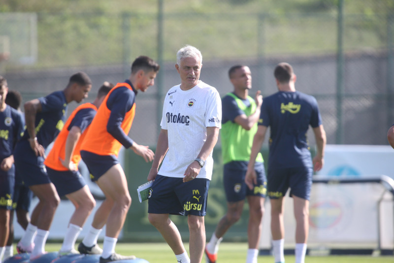 Fenerbahçe'nin Şampiyonluk Hedefi ve Jose Mourinho Etkisi