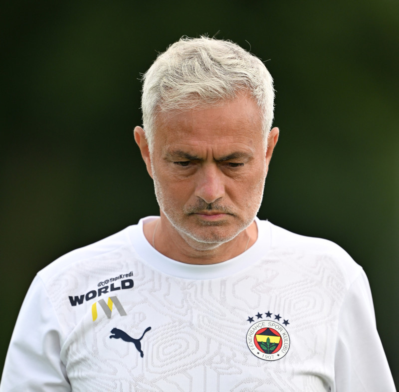 Fenerbahçe'nin Yeni Dönemi ve Transfer Hamleleri