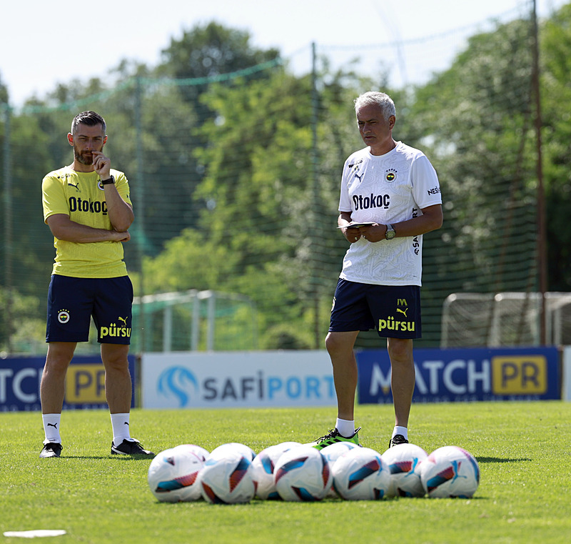 Fenerbahçe'nin Yeni Sezon Hazırlıkları ve Transfer Gündemi