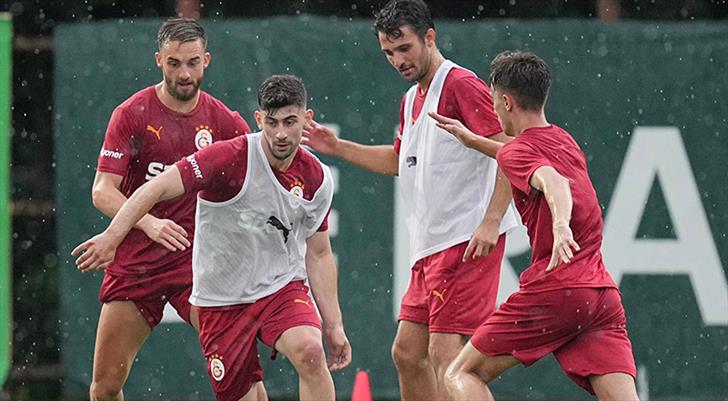 Galatasaray Futbol Takımı Yeni Sezon İçin Hazırlıklarına Devam Ediyor