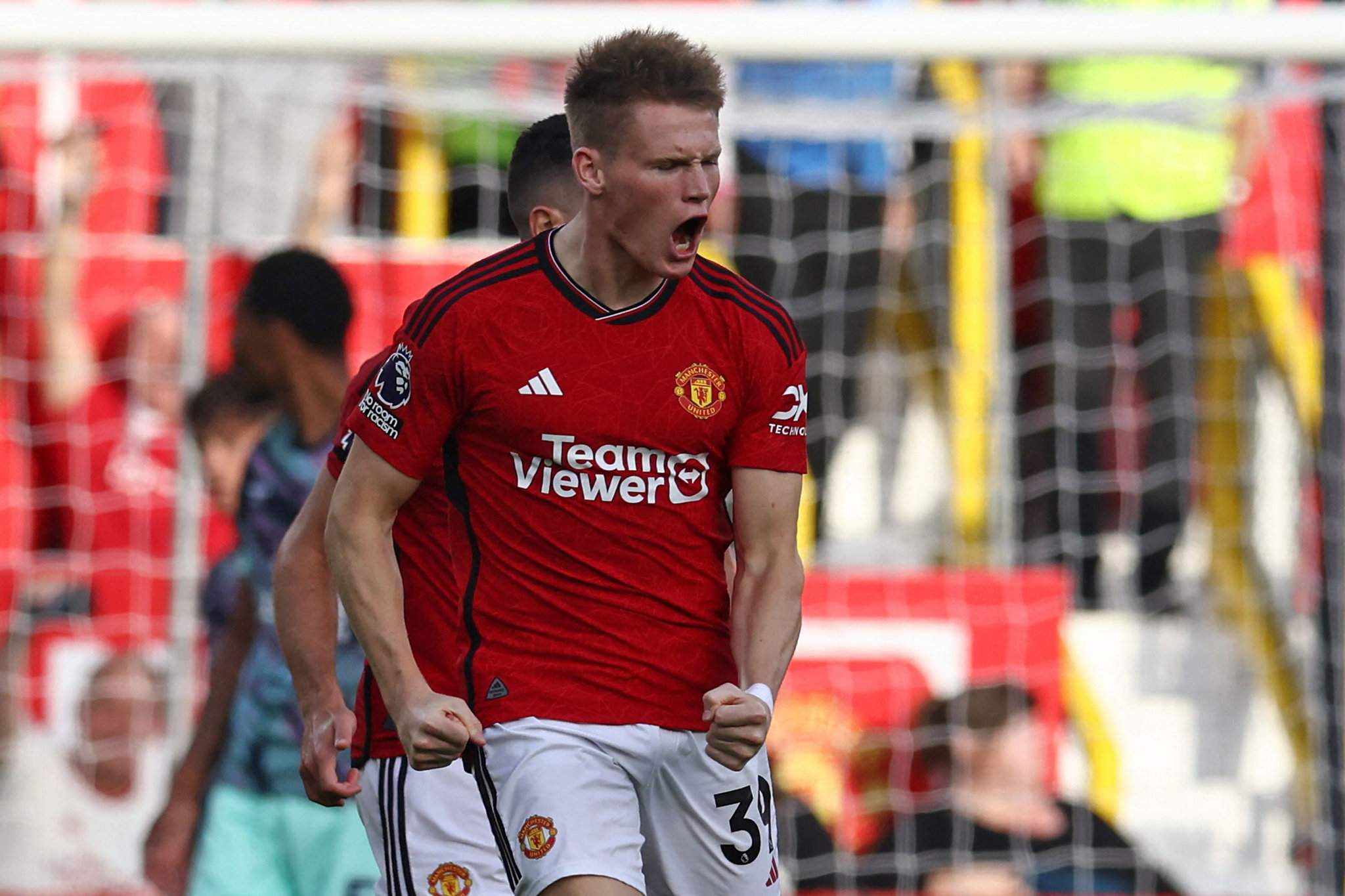 McTominay, Torreira'nın Partneri Olabilir