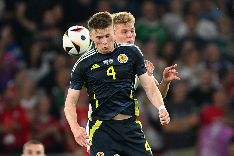 Galatasaray Transferde Hedefini Belirledi: McTominay İle İlgileniyor!