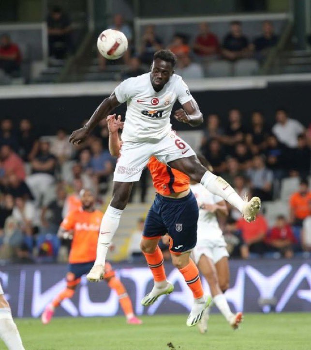 Galatasaray ve Everton'un Davinson Sanchez Transfer İddiaları