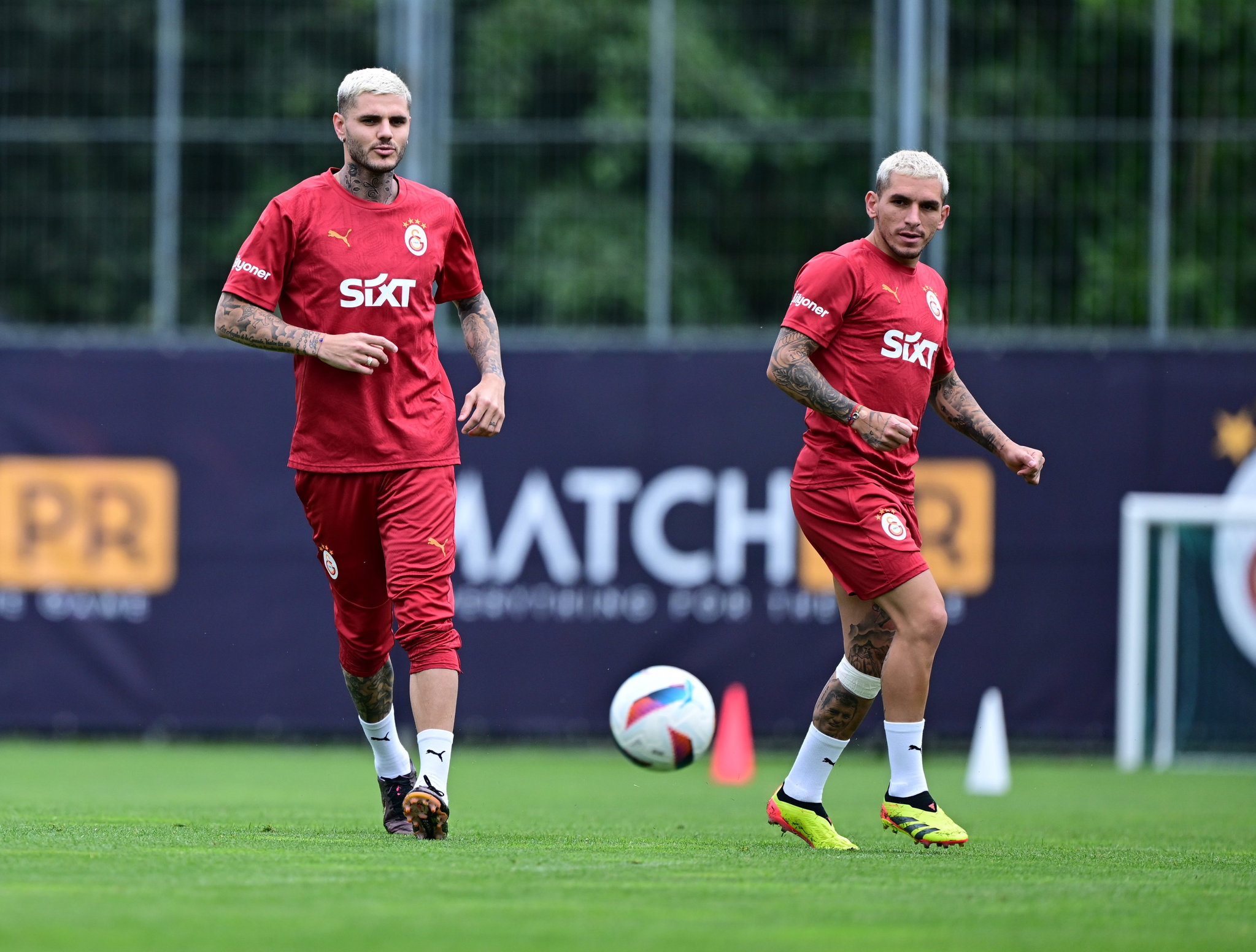 Galatasaray'ın Transfer Gündeminden Flaş Haberler!