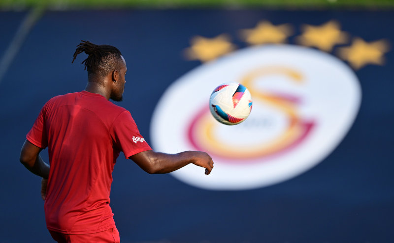 Galatasaray'ın Yeni Transferi Michy Batshuayi Slovenya Kampı İçin Konuştu