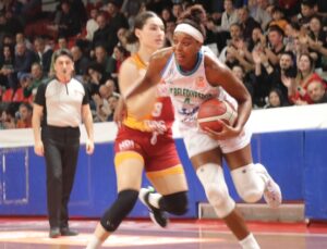 İzmit Belediyespor ING Kadınlar Basketbol Süper Ligi’nden Çekiliyor