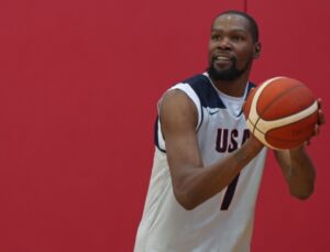 Kevin Durant’in Baldır Sakatlığı ABD Milli Takımı Antrenman Kampını Etkiledi