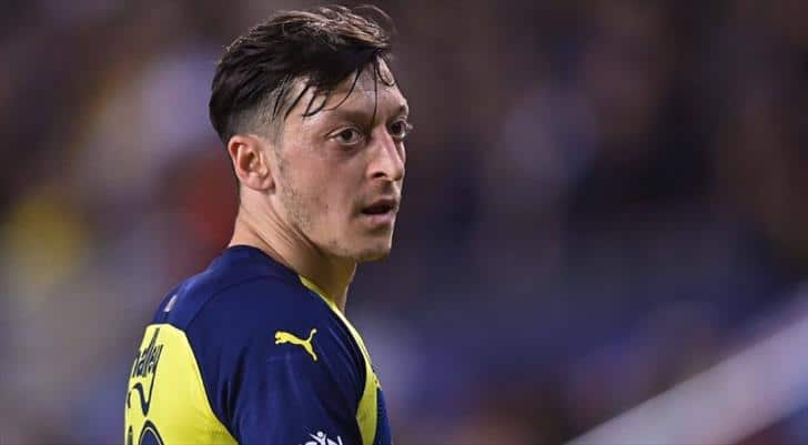 Mesut Özil’in Futbol Kariyeri ve Son Durumu