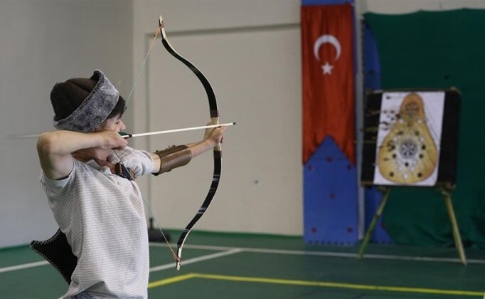 Muş’ta Geleneksel Türk Okçuluğu Kursu: Geleceğin Yetenekleri Yetişiyor