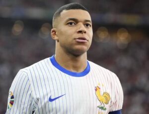 Real Madrid, Kylian Mbappe İçin İmza Töreni Düzenliyor