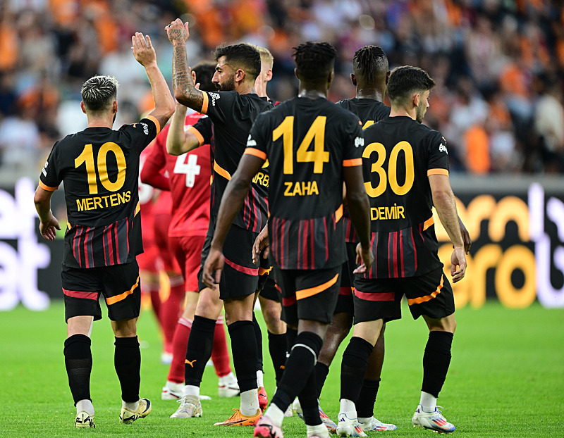 Son Şampiyon Galatasaray'ın Yeni Sezon Hazırlıkları