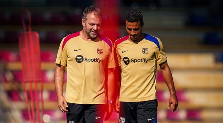 Thiago Alcantara, Liverpool’dan Barcelona Teknik Ekibine Katıldı