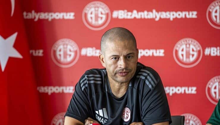 Antalyaspor’dan Teknik Direktör Alex de Souza’ya Övgü