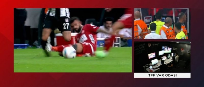 Beşiktaş - Antalyaspor Maçında İlginç Bir Pozisyon