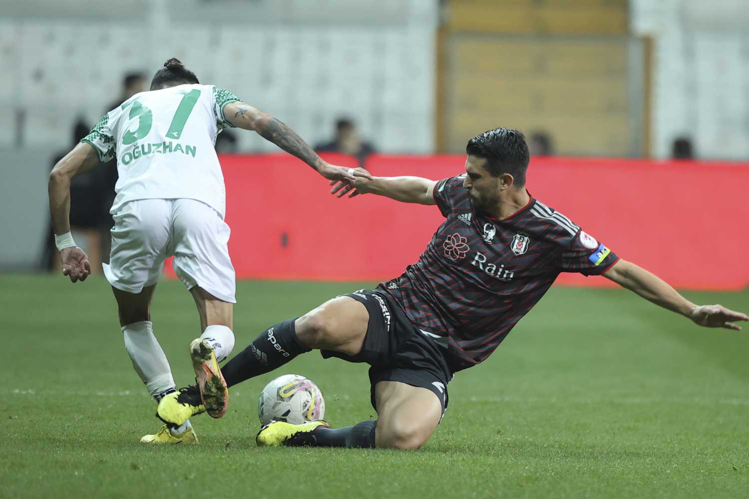 Beşiktaş, Avrupa Ligi Play-Off İlk Maçında Lugano ile 3-3 Beraberlik Aldı