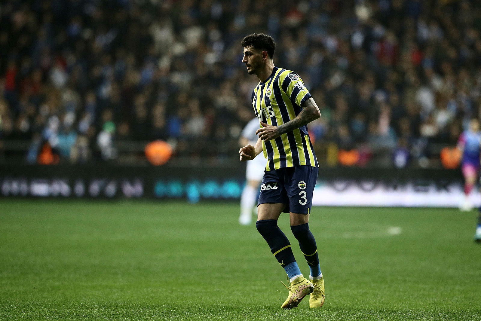 Fenerbahçe, Çaykur Rizespor'u 5-0 Geçti