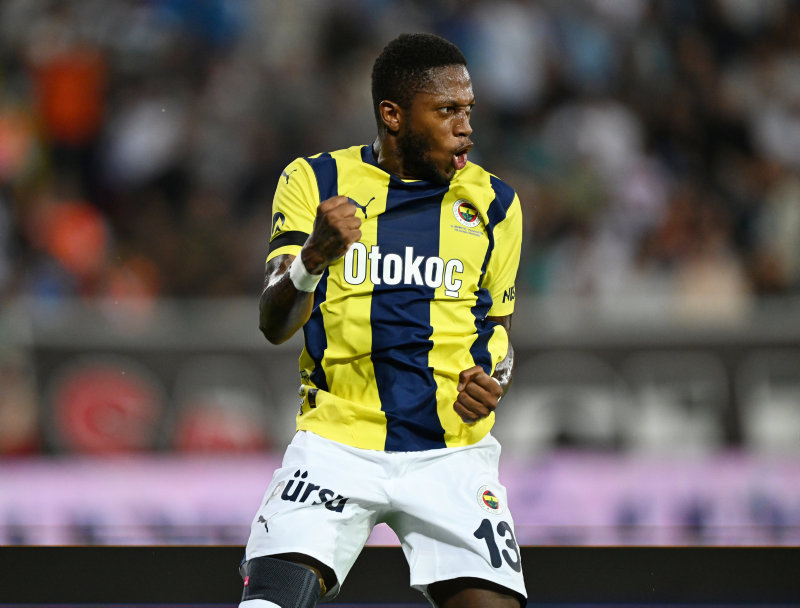 Fenerbahçe, Çaykur Rizespor'u 5-0 Geçti: Fred'in Hat-trick'i