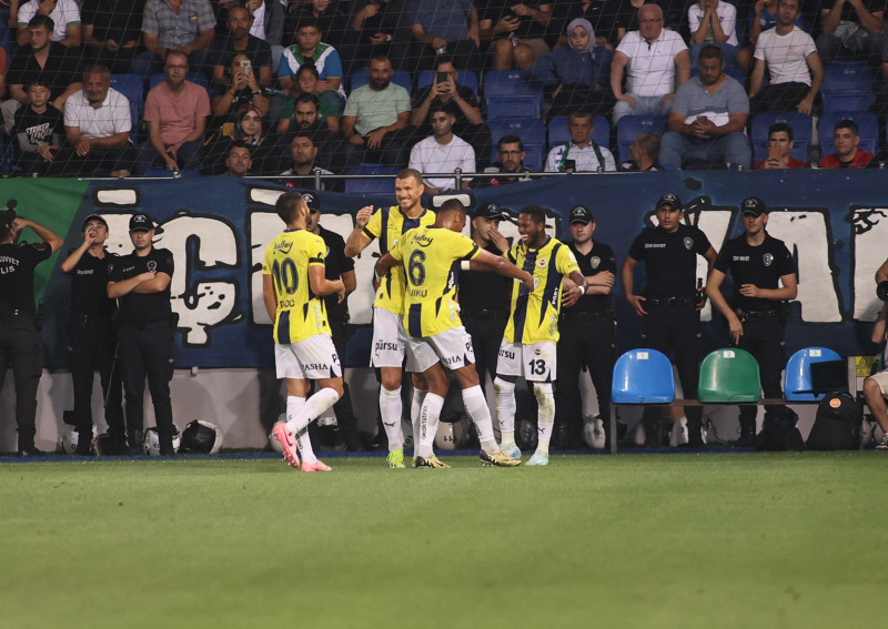 Fenerbahçe, Çaykur Rizespor'u 5-0 Geçti: Fred'in Hat-trick'i