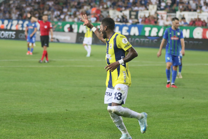 Fenerbahçe, Çaykur Rizespor'u 5-0 Geçti: Fred'in Hat-trick'i