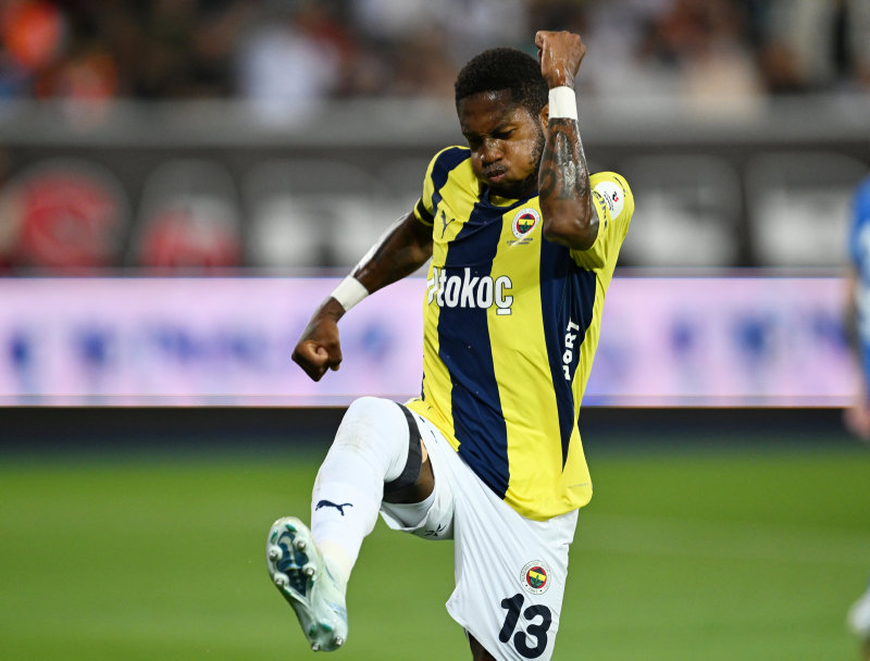 Fenerbahçe, Çaykur Rizespor'u 5-0 Geçti: Fred'in Hat-trick'i