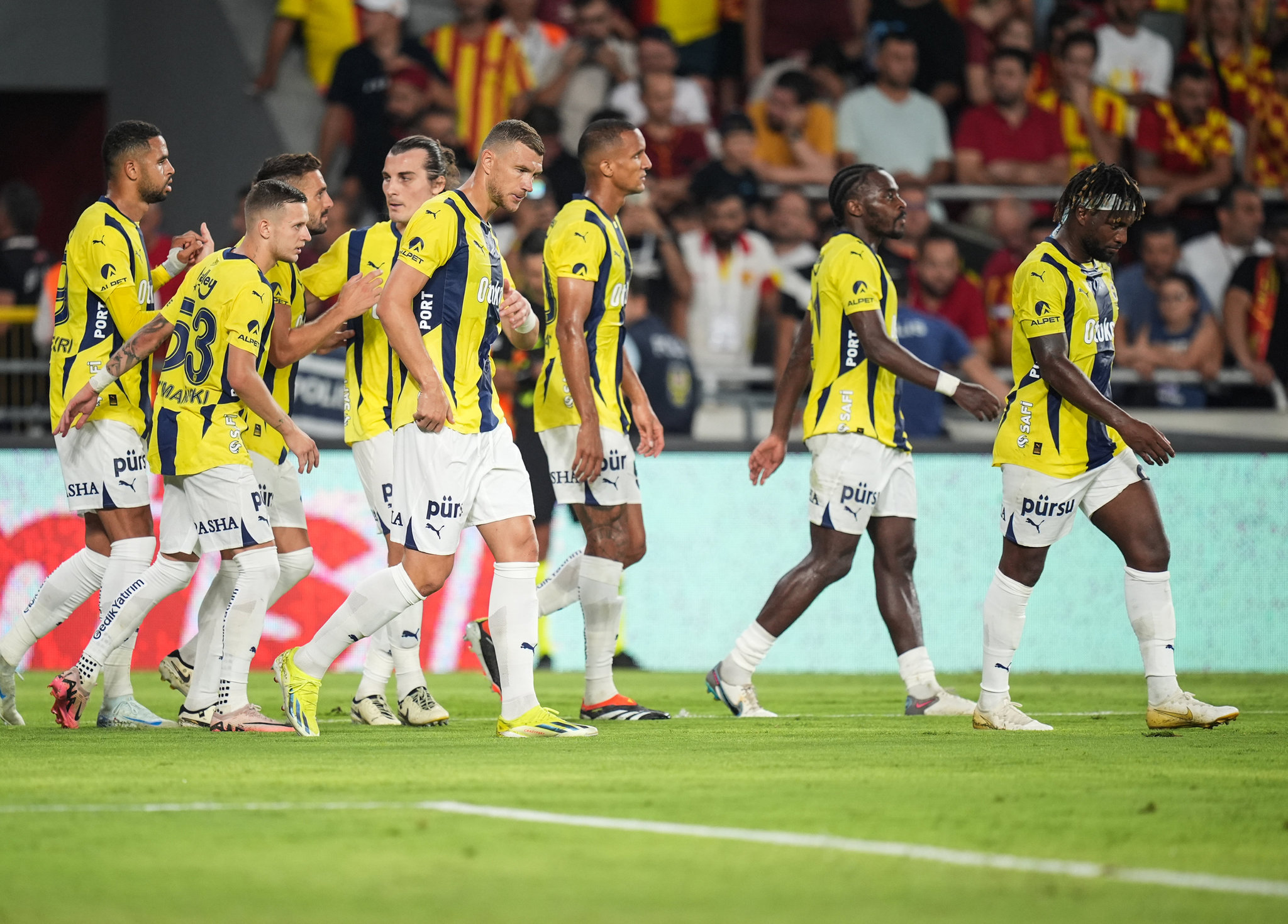 Fenerbahçe, Göztepe ile 2-2 Beraberlik Yaşadı