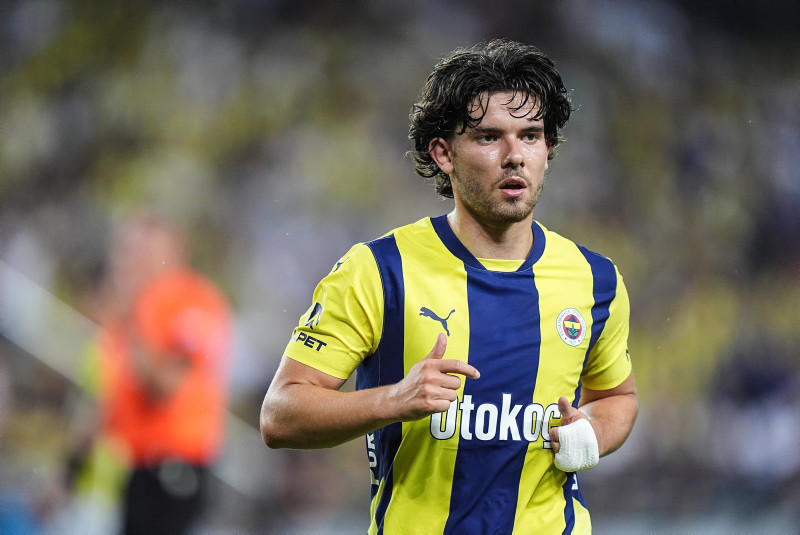 Fenerbahçe'de Ferdi Kadıoğlu ve Rodrigo Becao Transfer Gelişmeleri