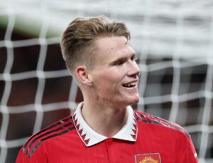 Fenerbahçe’de Mourinho Dönemi ve McTominay Transfer Yarışı