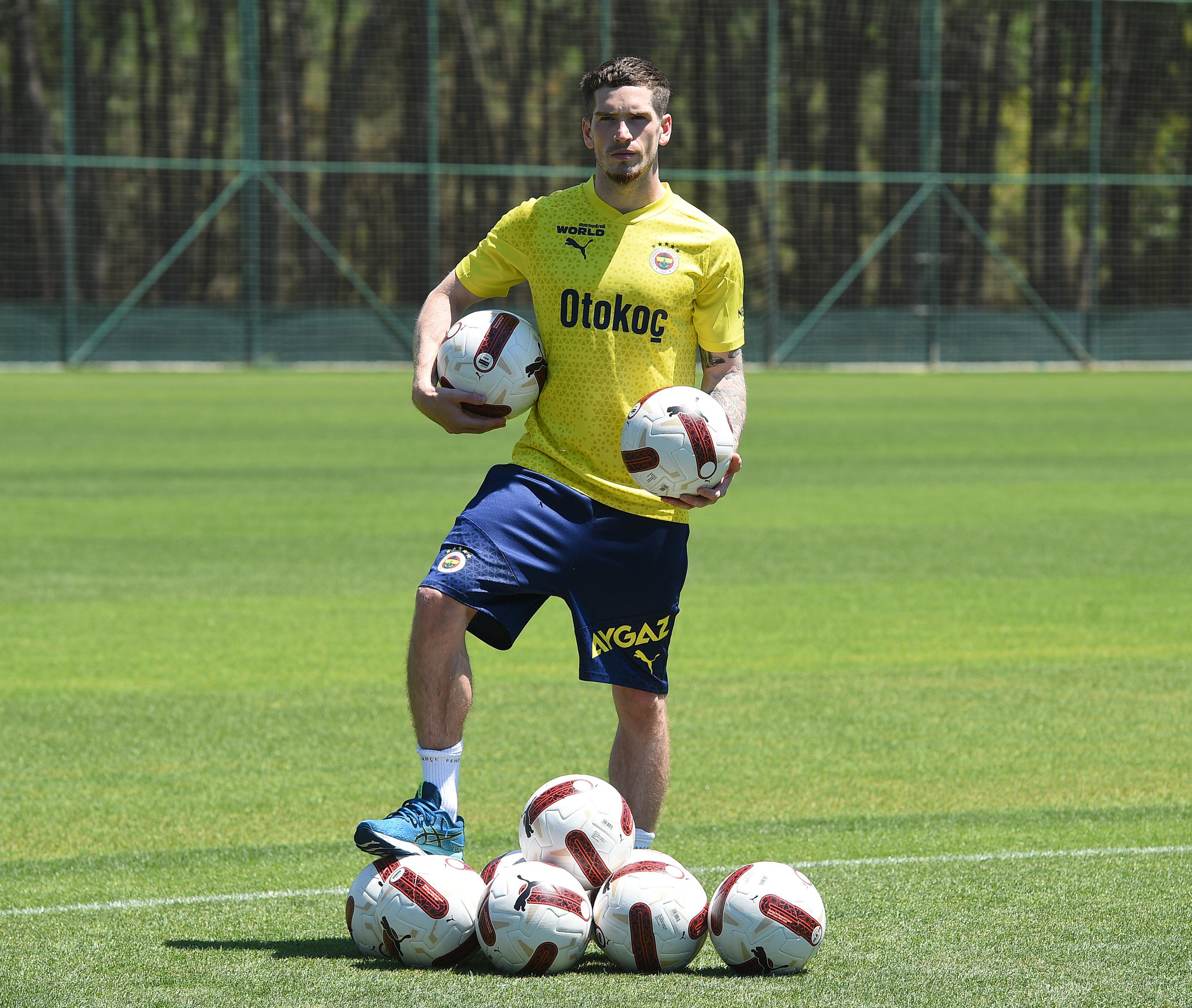 Fenerbahçe'de Ryan Kent Transfer Gelişmeleri