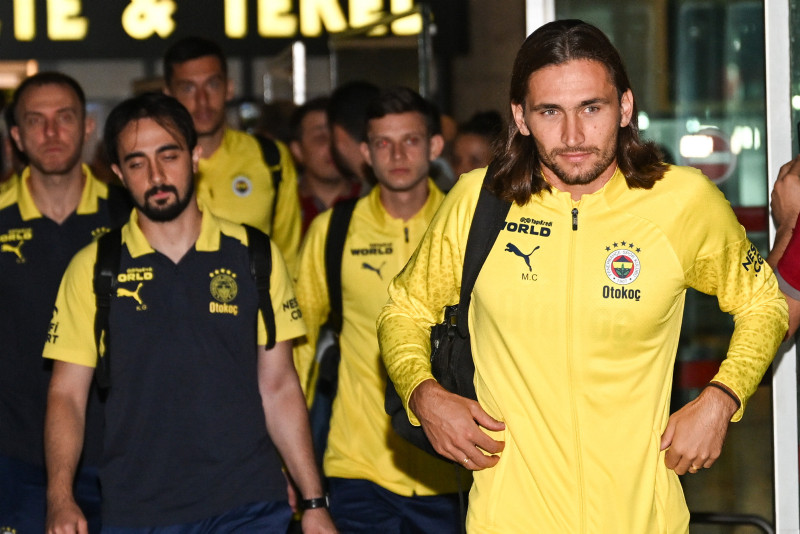 Fenerbahçe'de Transfer Hareketliliği ve Miguel Crespo'nun Başakşehir'e İhtimali