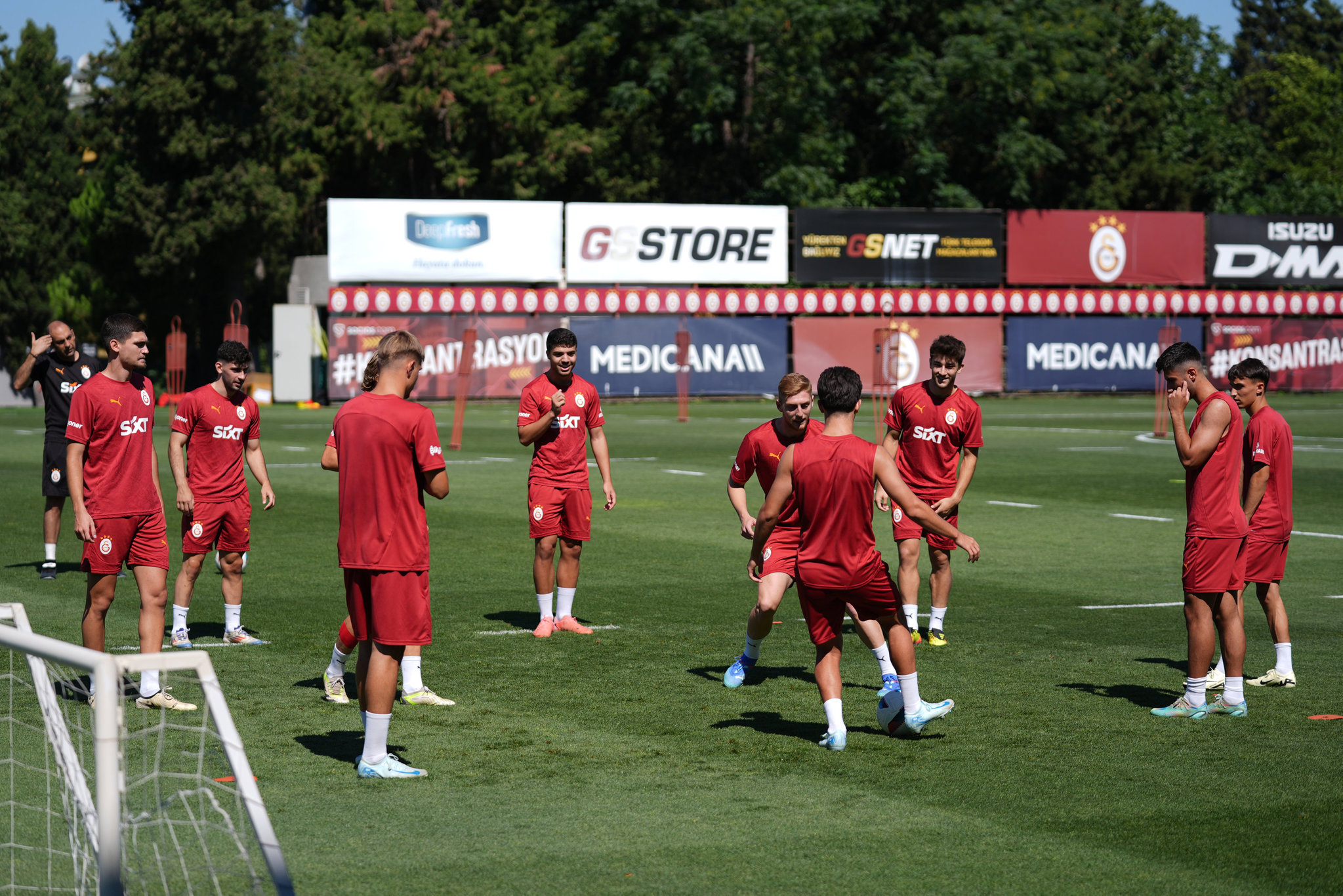 Galatasaray, Konyaspor ile Zorlu Bir Maça Çıkıyor