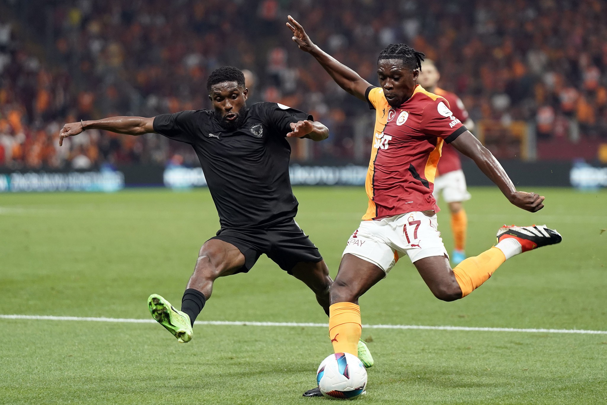 Galatasaray, Konyaspor ile Zorlu Bir Maç Oynayacak