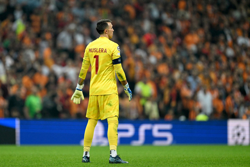 Galatasaray, UEFA Şampiyonlar Ligi'ne Veda Etti, Muslera'ya Ağır Ceza Yolda