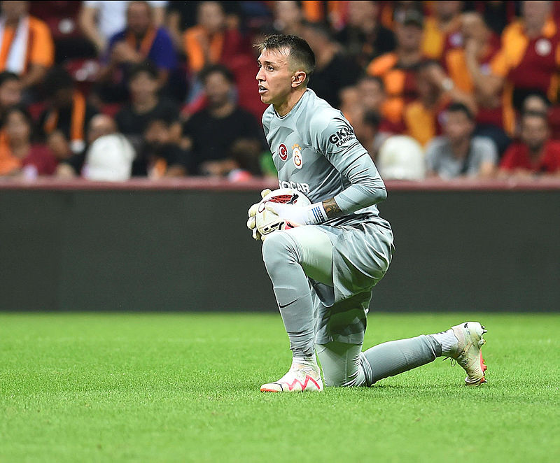 Galatasaray, UEFA Şampiyonlar Ligi'ne Veda Etti, Muslera'ya Ağır Ceza Yolda