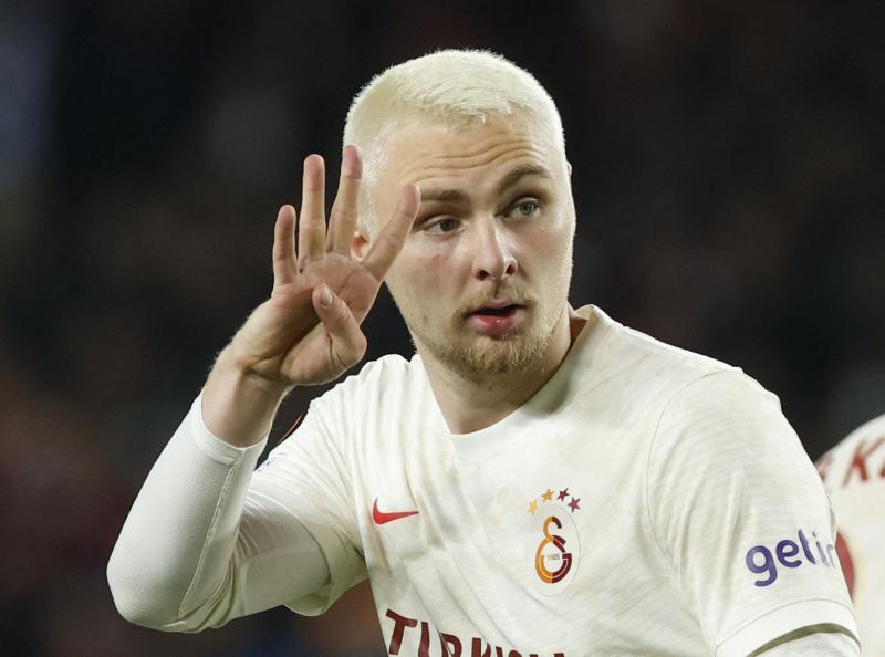 Galatasaray'da Şampiyonlar Ligi Hazırlıkları ve Victor Nelsson'un Yeni Sözleşmesi