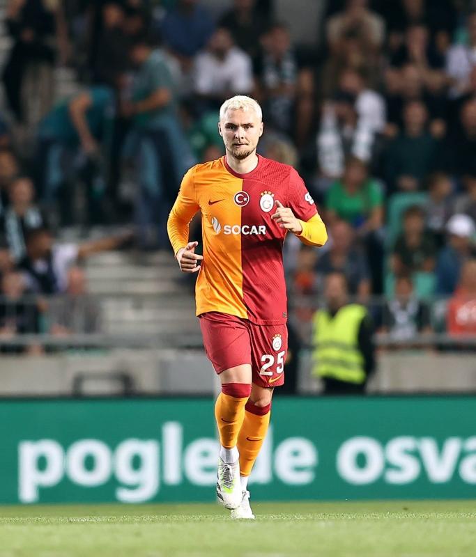 Galatasaray'da Şampiyonlar Ligi Hazırlıkları ve Victor Nelsson'un Yeni Sözleşmesi