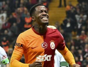 Galatasaray’da Zaha’nın Transfer Durumu ve Taraftarlarla İlgili Açıklamaları