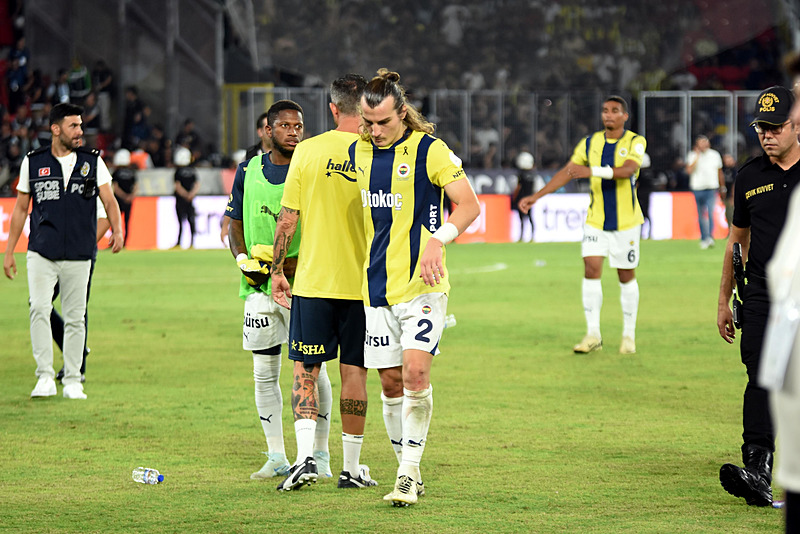 Göztepe ve Fenerbahçe Arasında Dram Dolu Bir Mücadele: 2-2 Beraberlik