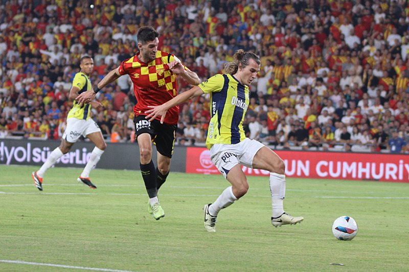 Göztepe ve Fenerbahçe'nin Heyecan Dolu Maçı: 2-2 Beraberlik