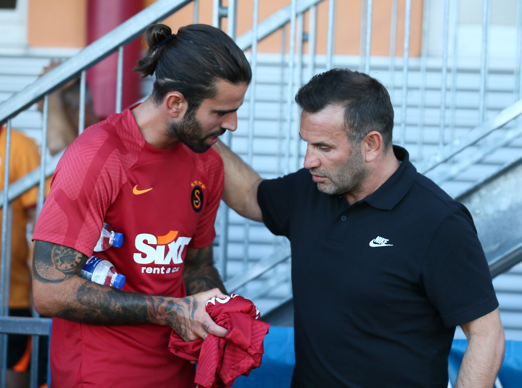 Galatasaray'ın Yıldız Futbolcusu Sergio Oliveira'nın Geleceği Belirsiz