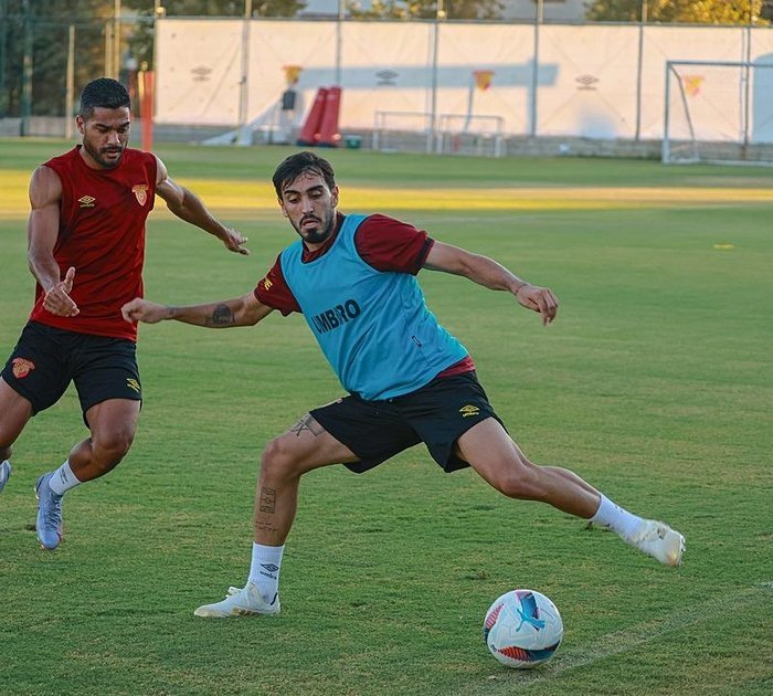 Trendyol Süper Lig'de Göztepe - Fenerbahçe Maçı