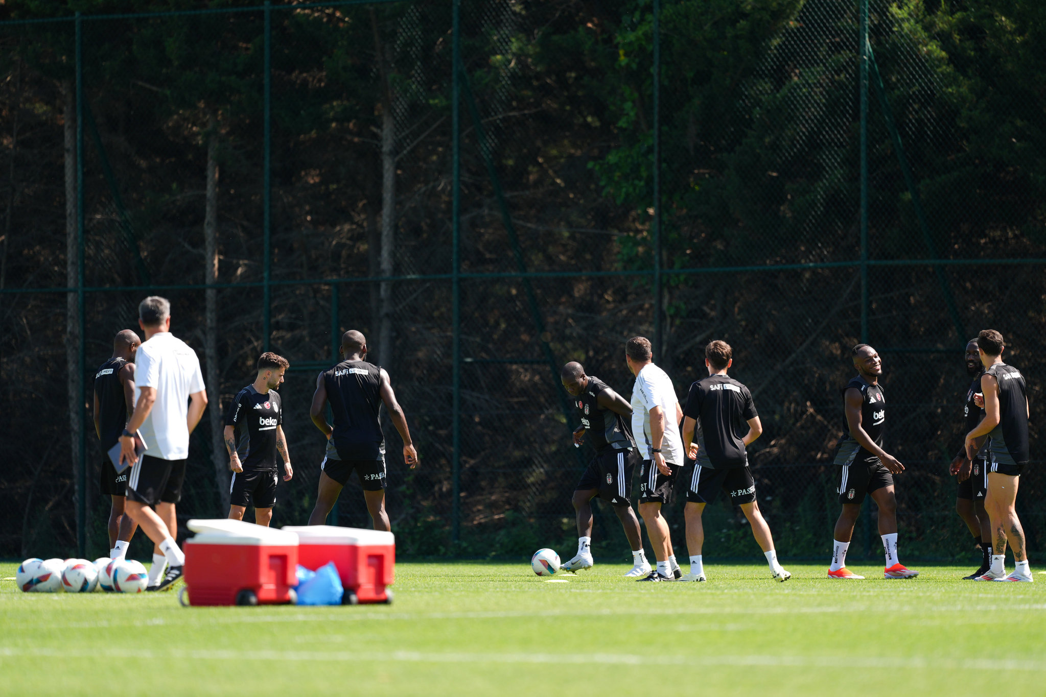 Vincent Aboubakar'ın AEK ile Transfer İddiaları Reddedildi