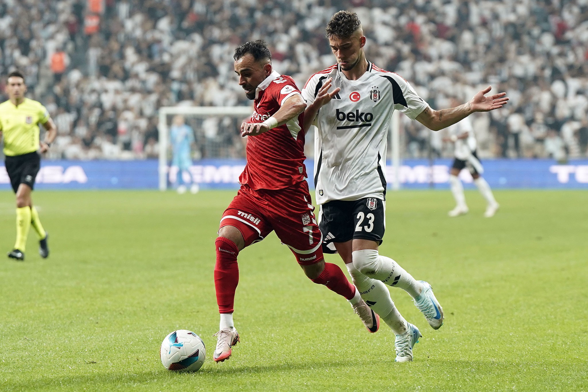 Beşiktaş, Sivasspor'u 2-0 Geçti: Maçın Analizi