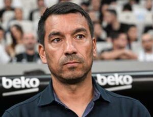 Beşiktaş Teknik Direktörü Van Bronckhorst’un Açıklamaları